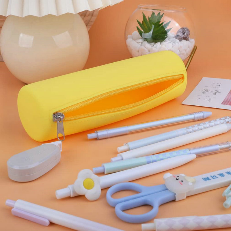 Silicone Pencil Case Small Pen Bag (2).jpg